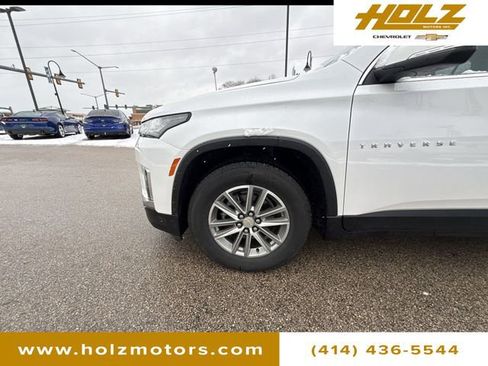 Used 2023 Chevrolet Traverse LT image 34