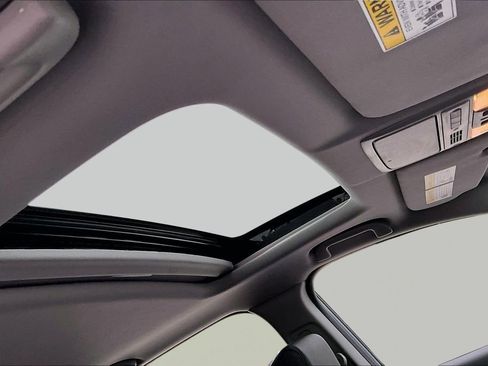 Used 2022 Honda CR-V Touring image 21