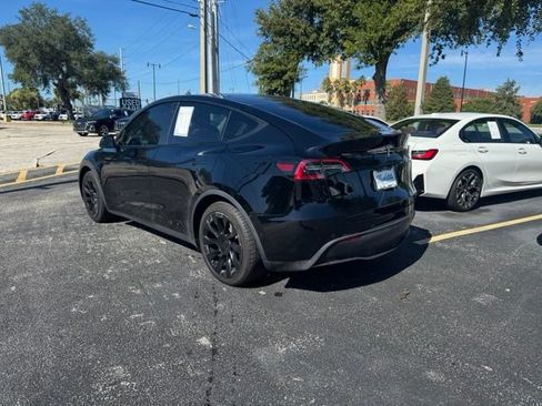 Used 2022 Tesla Model Y Long Range AWD/4WD image 3