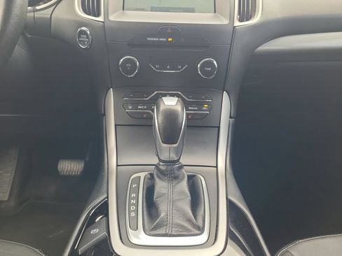 Used 2018 Ford Edge SEL w/ Canadian Touring Package AWD/4WD image 11
