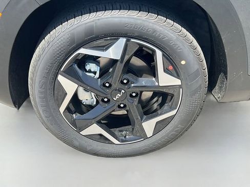 New 2026 Kia Seltos S FWD image 31