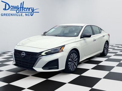 Used 2025 Nissan Altima 2.5 SV