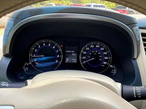 Used 2014 INFINITI QX70 2WD w/ Premium Package image 5