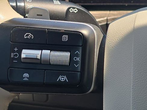 Used 2024 Hyundai Santa Fe Limited AWD/4WD image 23