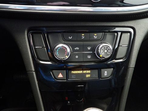 Used 2019 Buick Encore Preferred AWD/4WD image 32