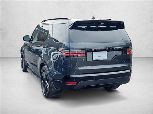 Used 2025 Land Rover Discovery Dynamic SE image 7