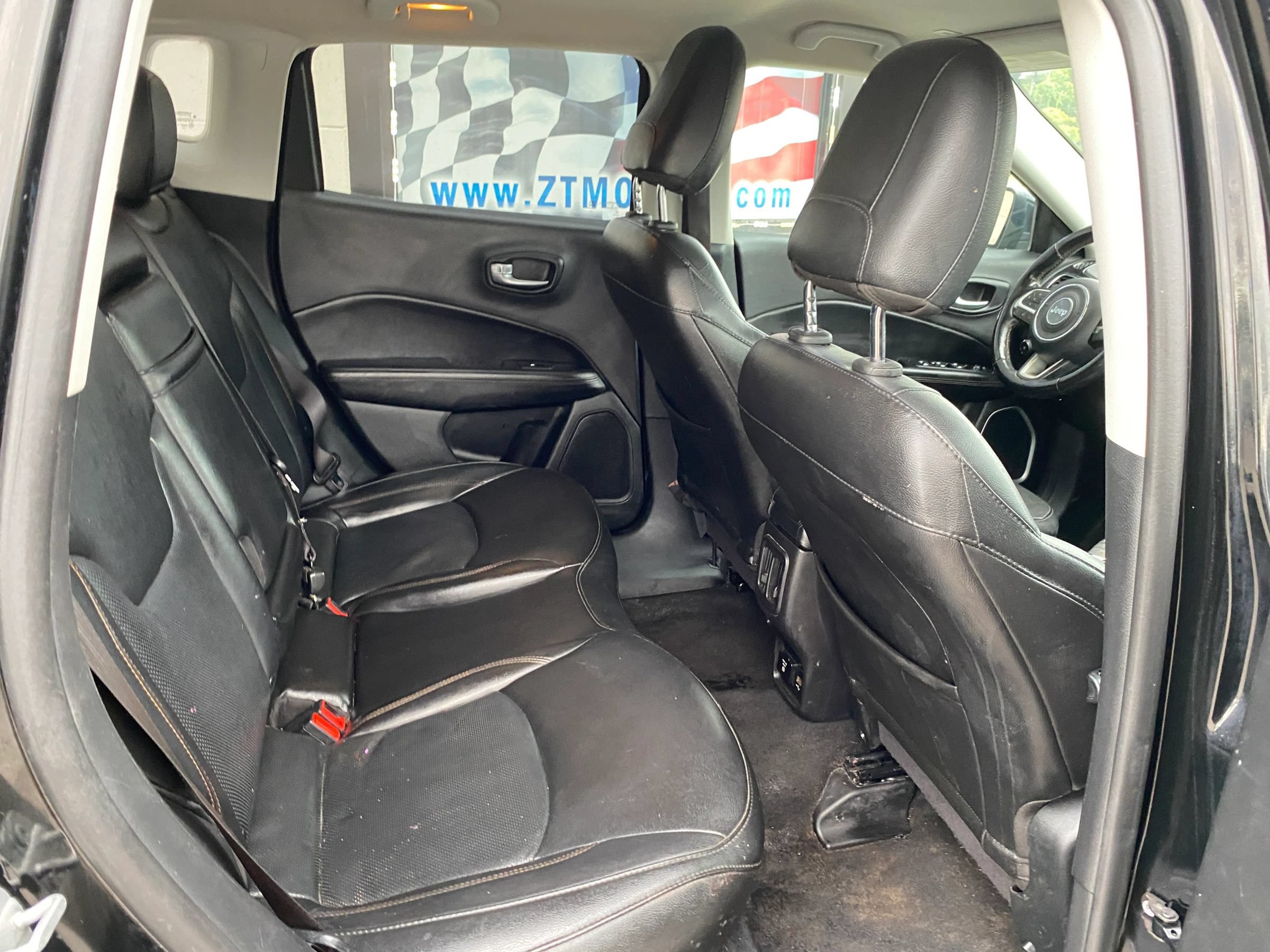 Used 2019 Jeep Compass Limited AWD/4WD image 11
