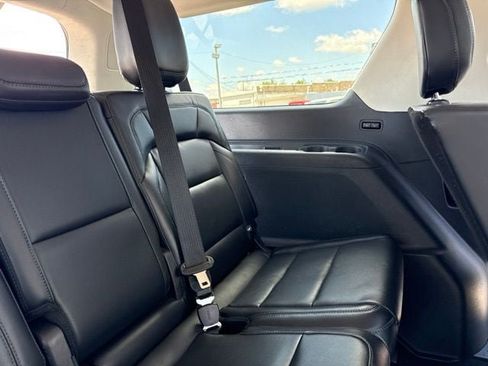 Used 2025 Lincoln Navigator L Reserve AWD/4WD image 40