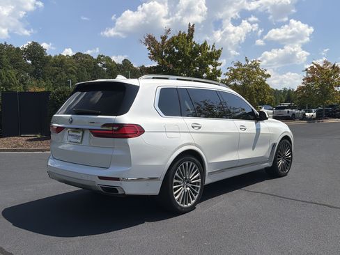 Used 2019 BMW X7 xDrive50i w/ Premium Package AWD/4WD image 3