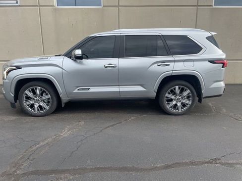 Used 2024 Toyota Sequoia Capstone image 3