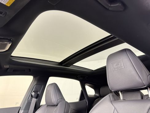 Used 2024 Lexus RX 500h F Sport w/ Convenience Package image 16