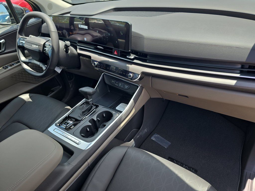 New 2027 Kia Carnival EX FWD image 12