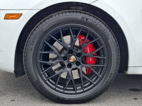 Used 2017 Porsche Macan GTS image 8