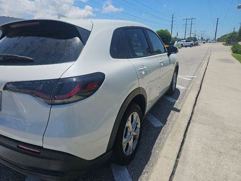 Used 2024 Honda HR-V LX image 5