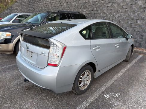 Used 2010 Toyota Prius One image 3