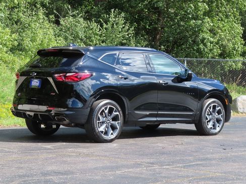 Used 2022 Chevrolet Blazer RS w/ Enhanced Convenience Package image 3