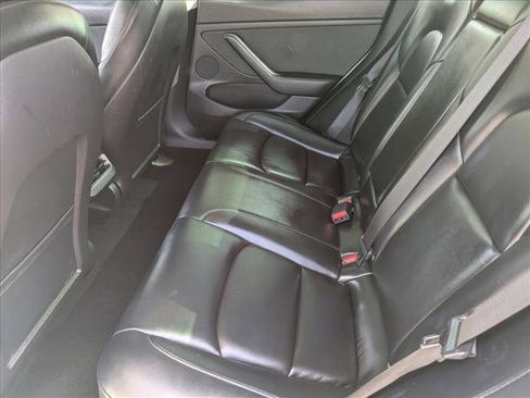 Used 2021 Tesla Model 3 Standard Range Plus RWD image 18