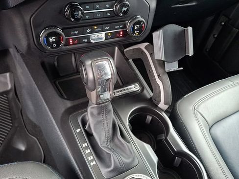 Used 2023 Ford Bronco Outer Banks AWD/4WD image 11