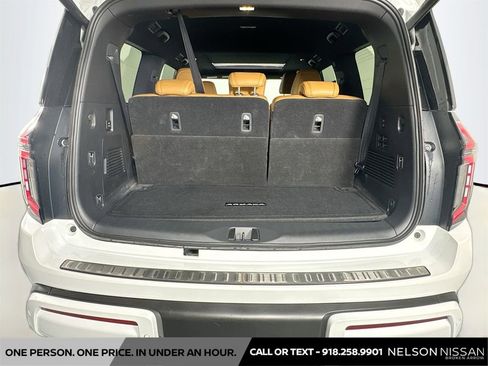 New 2025 Nissan Armada Platinum Reserve image 28