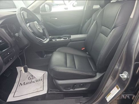 Used 2023 Nissan Rogue SL w/ SL Premium Package image 7