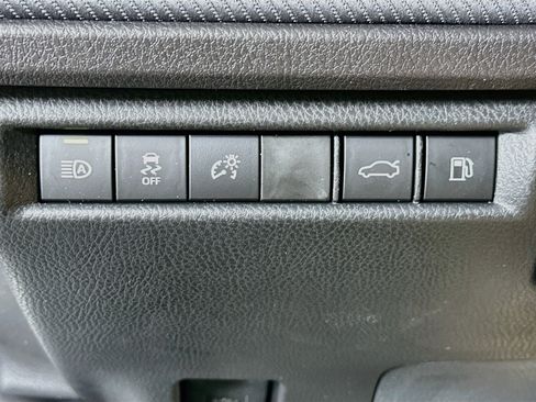 Used 2026 Toyota Camry SE w/ Convenience Package FWD image 17