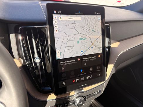 Used 2026 Volvo XC60 B5 Core w/ Climate Package image 29