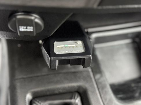 Used 2018 RAM 3500 Tradesman w/ Chrome Appearance Group image 12