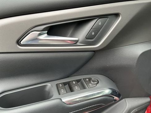 New 2026 Chevrolet Traverse LT w/ Driver Confidence Package image 16