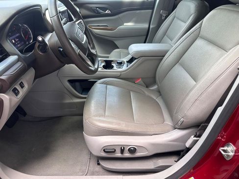 Used 2021 GMC Acadia SLE w/ Driver Convenience Package FWD image 23