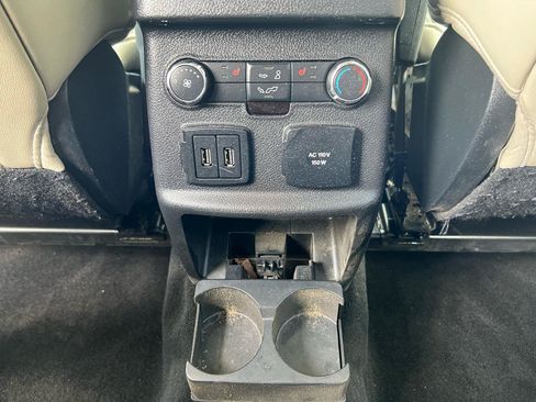 Used 2018 Ford Explorer Platinum AWD/4WD image 17