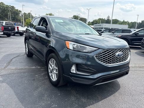 Used 2024 Ford Edge SEL w/ Convenience Package AWD/4WD image 4