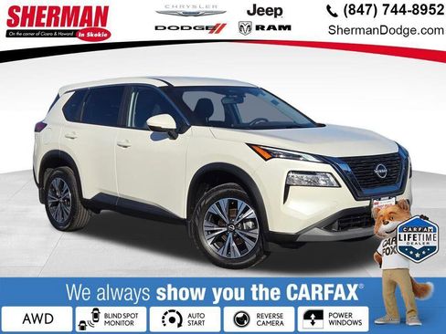 Used 2023 Nissan Rogue SV image 1