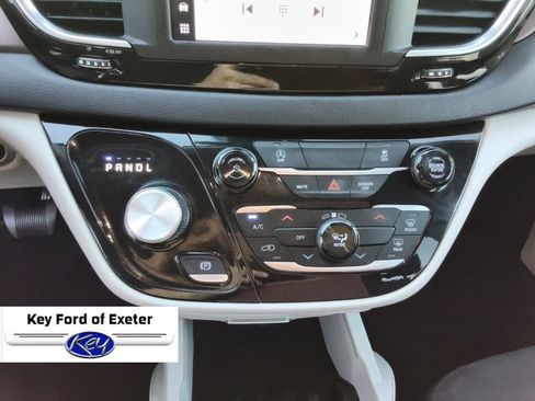 Used 2023 Chrysler Voyager LX FWD image 40