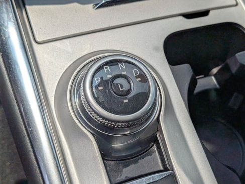 Used 2022 Ford Explorer XLT w/ Equipment Group 202A RWD image 30