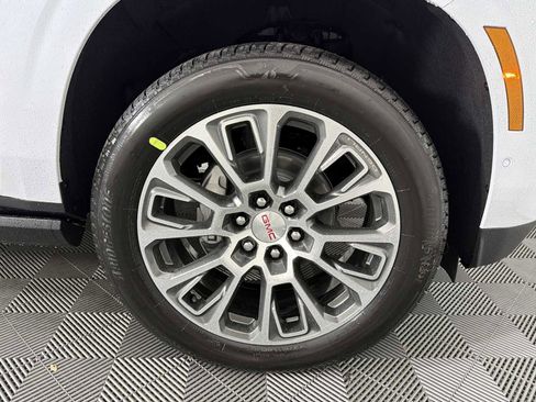 New 2026 GMC Yukon XL Denali w/ Sun & Power Step Package image 11