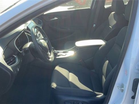 Used 2024 Chevrolet Malibu LT image 16