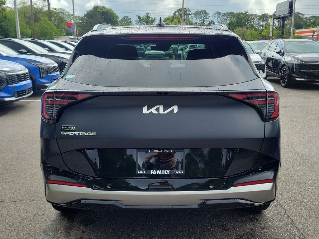 New 2026 Kia Sportage SX FWD image 5