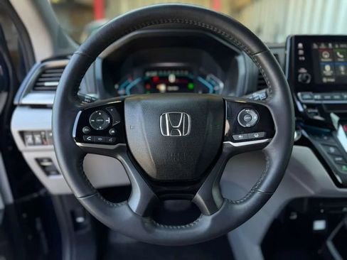 Used 2024 Honda Odyssey Touring image 19