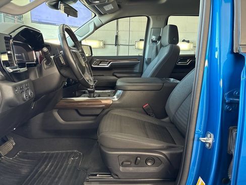Used 2023 Chevrolet Silverado 1500 RST AWD/4WD image 14