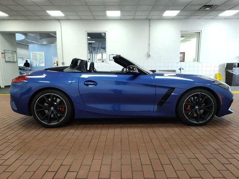 Certified 2024 BMW Z4 sDrive30i w/ Premium Package image 8