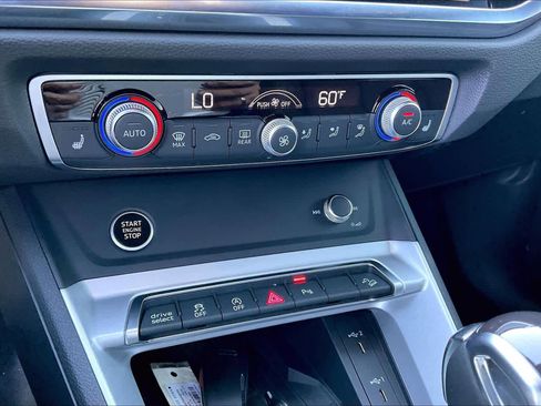 Certified 2025 Audi Q3 2.0T Premium w/ Convenience Package image 30