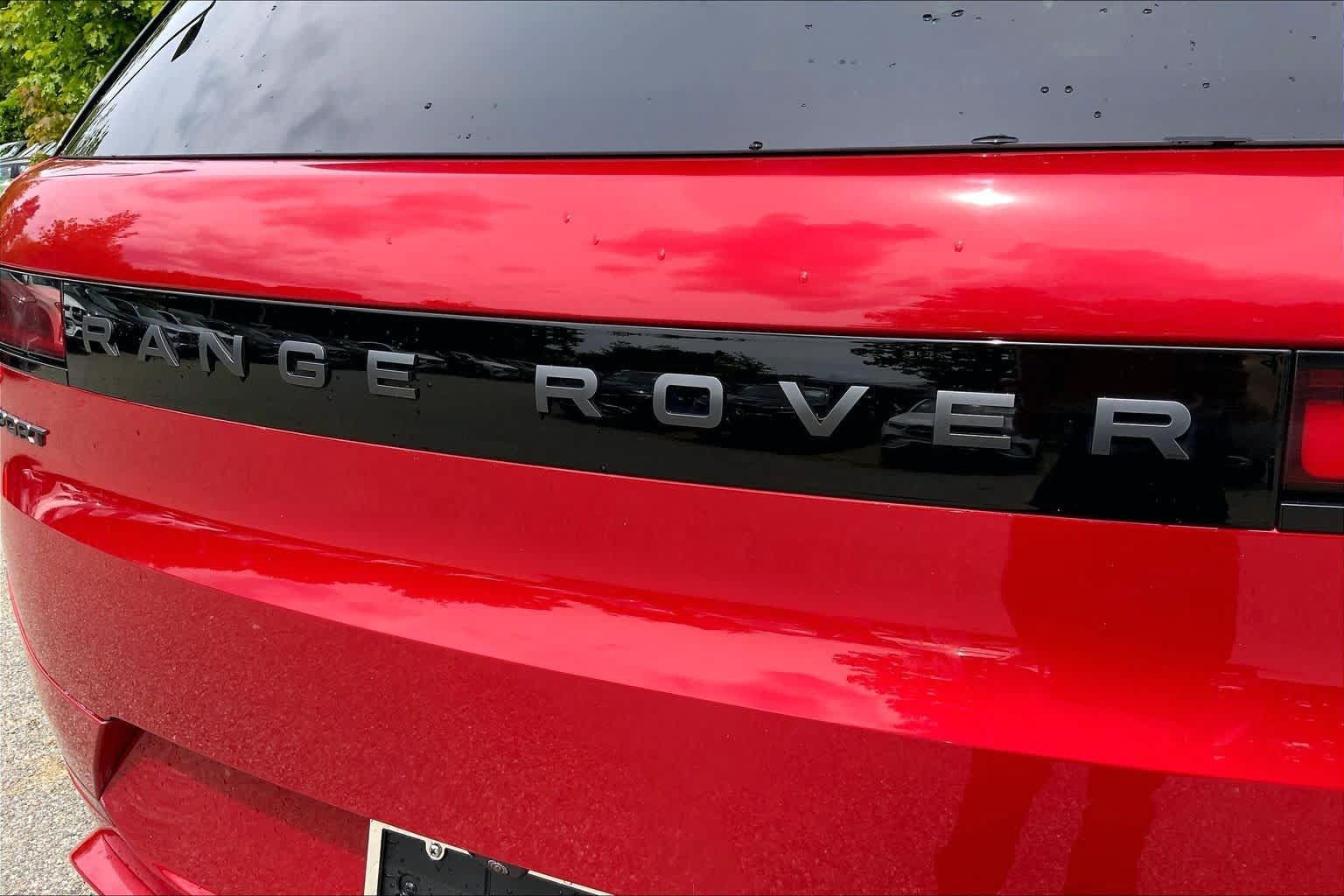 Used 2025 Land Rover Range Rover Sport Dynamic SE AWD/4WD image 30