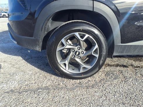 Used 2025 Chevrolet Trax LT w/ LT Convenience Package image 36