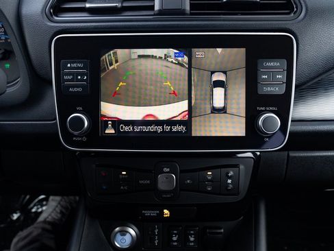 Used 2023 Nissan Leaf SV Plus image 15