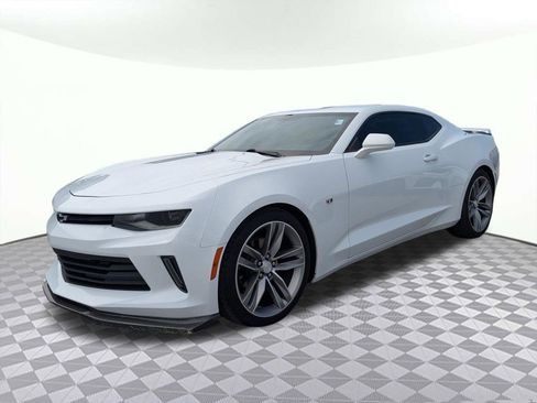 Used 2018 Chevrolet Camaro LT w/ RS Package RWD image 7