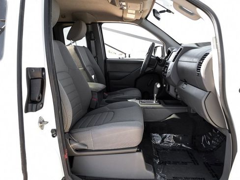 Used 2019 Nissan Frontier S image 30