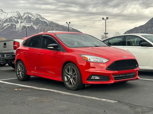 Used 2015 Ford Focus ST image 1
