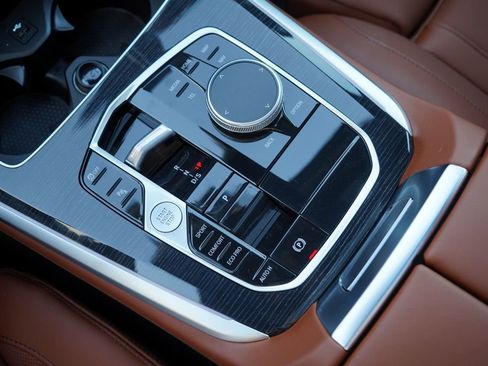 New 2026 BMW X5 sDrive40i w/ M Sport Package image 18