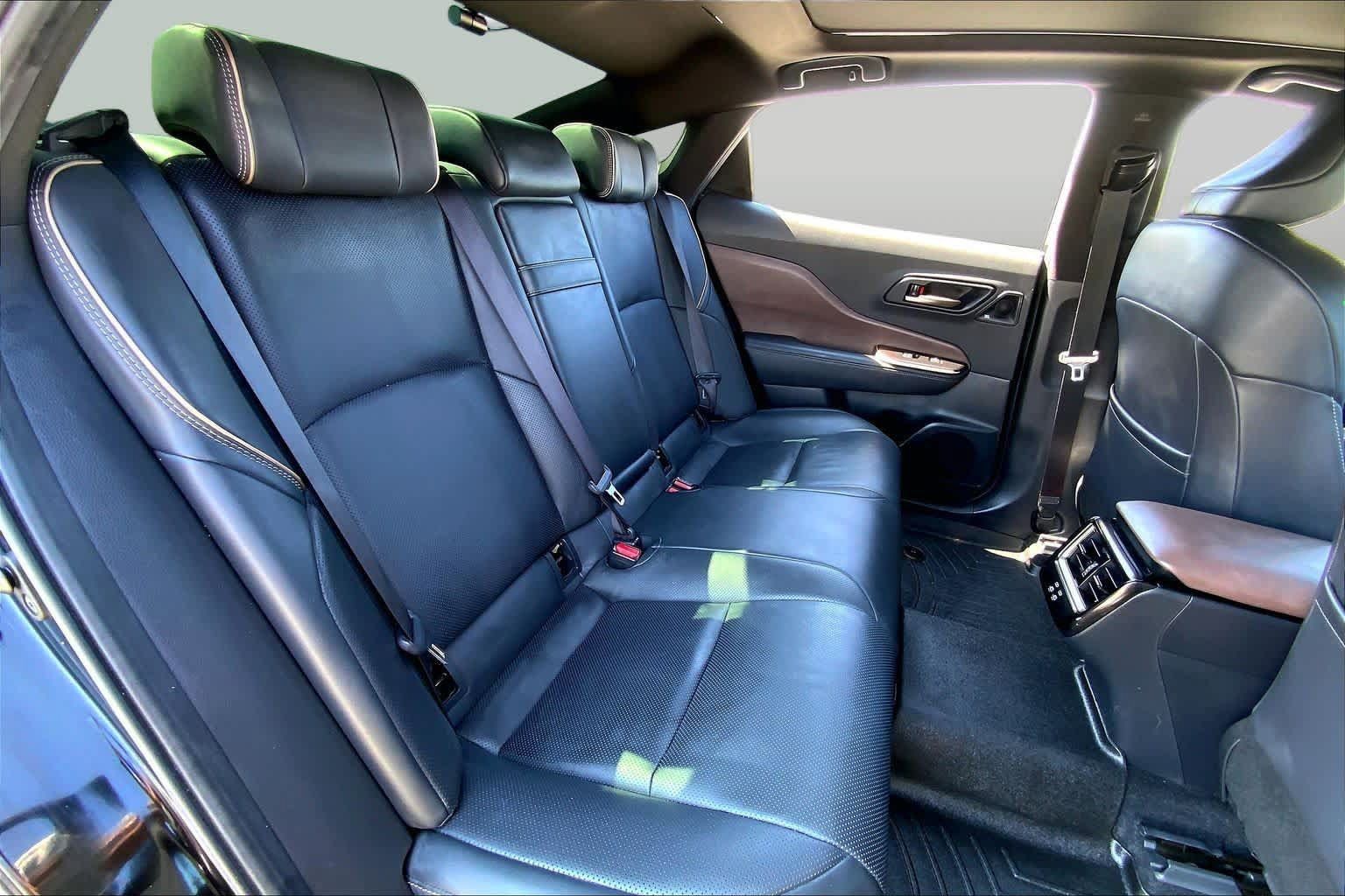 Used 2024 Toyota Crown AWD/4WD image 19