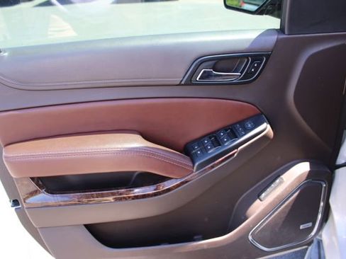 Used 2016 Chevrolet Tahoe LTZ AWD/4WD image 7